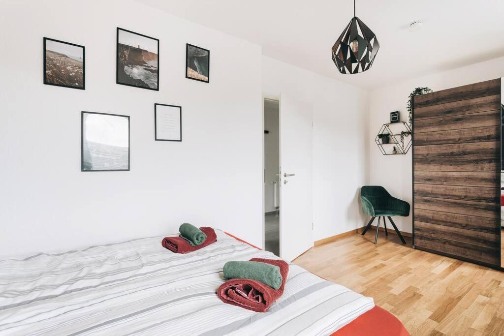 Moderne In Ruhiger Lage *